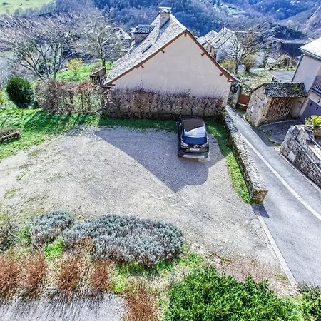 Holiday home Gorgeous In D Mandailles Castelnau-de-Mandailles