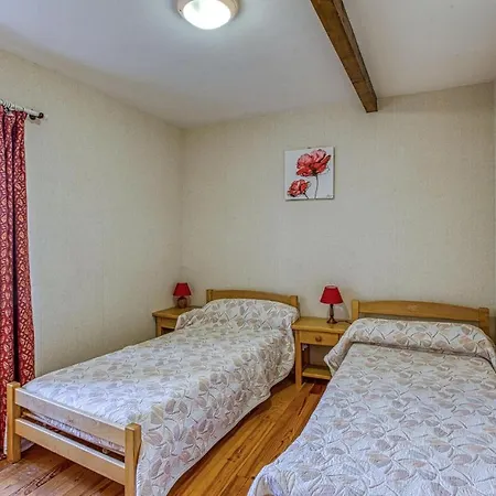 Holiday home Gorgeous In D Mandailles Castelnau-de-Mandailles